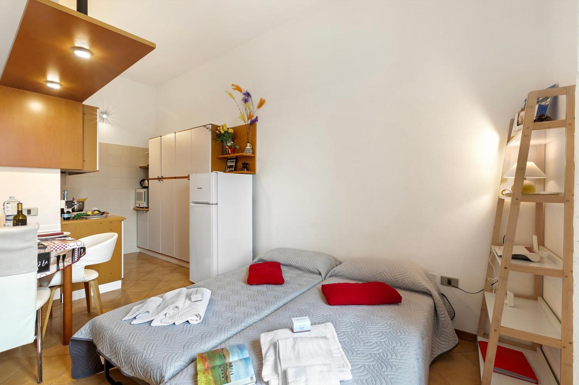 Lake View Historical Center Apartment - Happy Rentals Riva del Garda Exterior foto